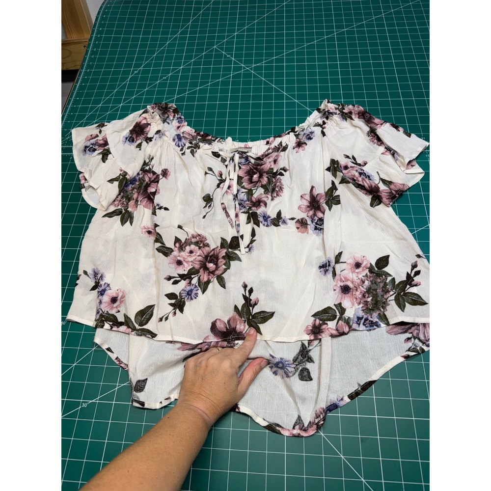 Cozy Casual Women Floral Off The Shoulder Blouse Cream Mauve Flutter Sleeve M